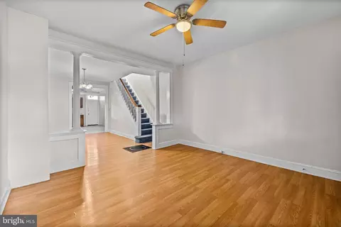 Living - 618 Denison St, Baltimore, MD 21229 photo 2 of 6