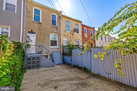 Exterior - 618 Denison St, Baltimore, MD 21229 photo 8 of 9