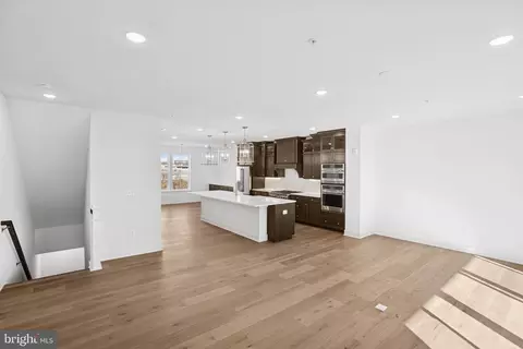 Entry Way - 117 E Cromwell St # B, Baltimore, MD 21230 photo 1 of 10