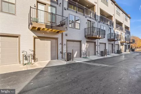 Exterior - 117 E Cromwell St # B, Baltimore, MD 21230 photo 2 of 3