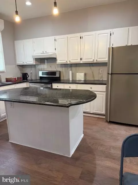 Kitchen - 2802 Sunset Dr, Baltimore, MD 21223 photo 1 of 1