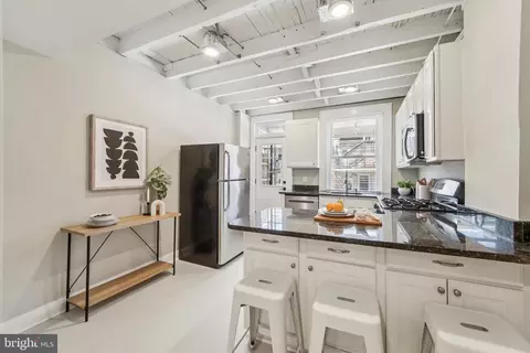 Kitchen - 614 S Curley St, Baltimore, MD 21224 photo 2 of 3