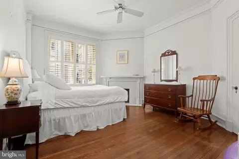Bedroom - 700 Washington Pl #2D, Baltimore, MD 21201 photo 3 of 6