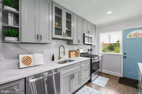 Kitchen - 1648 Ingram Rd, Baltimore, MD 21239 photo 4 of 5