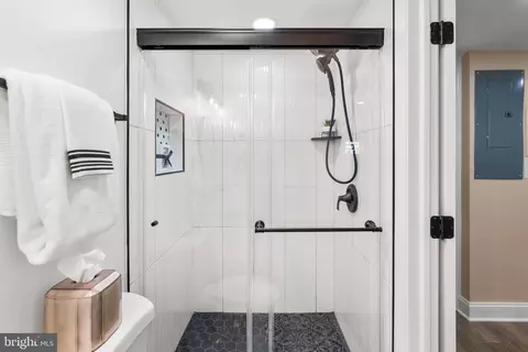 Bath - 1648 Ingram Rd, Baltimore, MD 21239 photo 4 of 4