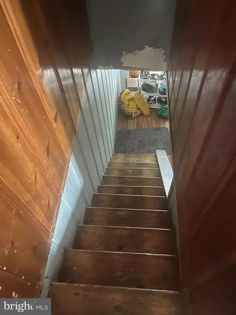Entry Way - 3609 Fayette St E, Baltimore, MD 21224 photo 4 of 7
