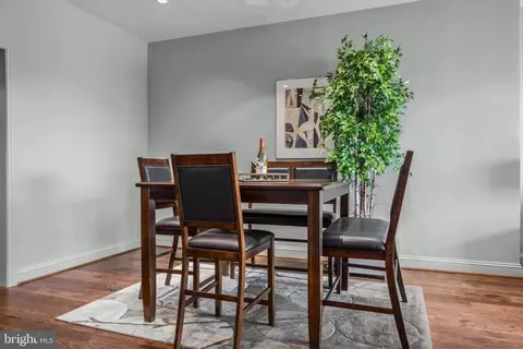 Dining - 10 E Lee St #1408, Baltimore, MD 21202 photo 3 of 4