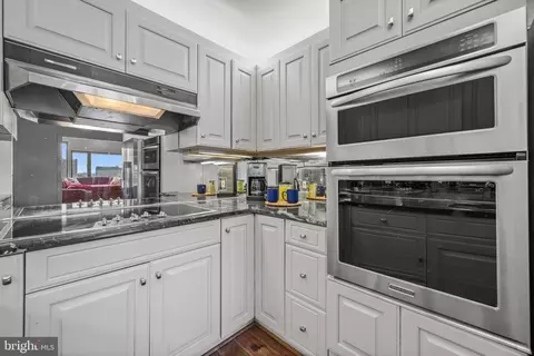 Kitchen - 10 E Lee St #1408, Baltimore, MD 21202 photo 4 of 5