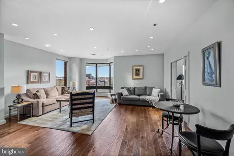 Living - 10 E Lee St #1408, Baltimore, MD 21202 photo 1 of 8
