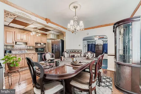 Dining - 4701 Dunkirk Ave, Baltimore, MD 21229 photo 2 of 2