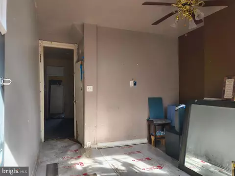 Entry Way - 1721 N Regester St, Baltimore, MD 21213 photo 1 of 9