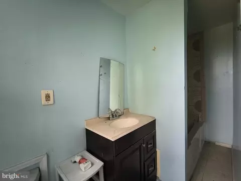 Bath - 1721 N Regester St, Baltimore, MD 21213 photo 1 of 1