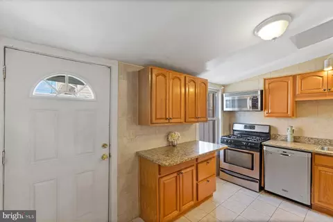 Other - 806 S Highland Ave, Baltimore, MD 21224 photo 3 of 9