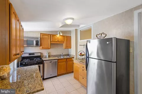 Kitchen - 806 S Highland Ave, Baltimore, MD 21224 photo 1 of 3