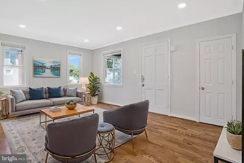Entry Way - 5511 Wesley Ave, Gwynn Oak, MD 21207 photo 1 of 1