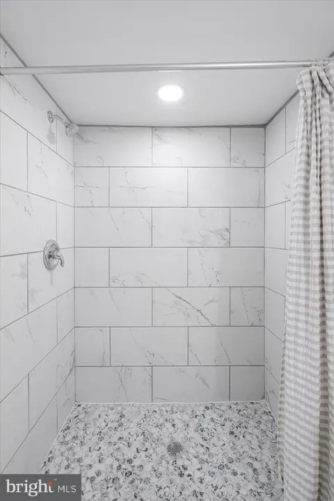 606 Charraway Rd, Baltimore, MD 21229 photo 19