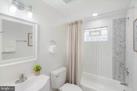 606 Charraway Rd, Baltimore, MD 21229 photo 28