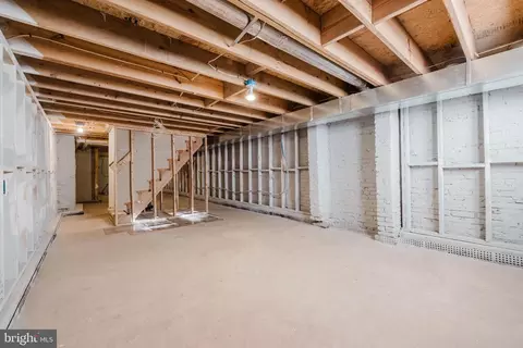 Entry Way - 1237 N Broadway, Baltimore, MD 21213 photo 8 of 9
