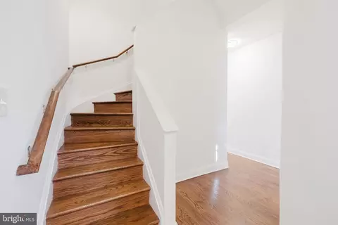 Entry Way - 1237 N Broadway, Baltimore, MD 21213 photo 2 of 9