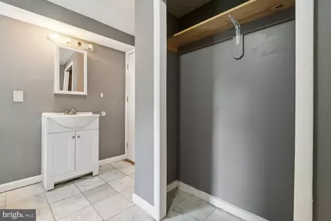 Entry Way - 320 S Stricker, Baltimore, MD 21223 photo 4 of 6