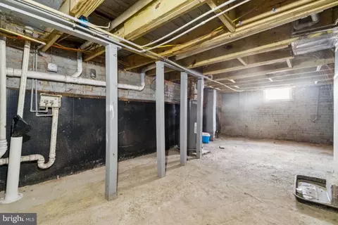 Entry Way - 320 S Stricker, Baltimore, MD 21223 photo 6 of 6