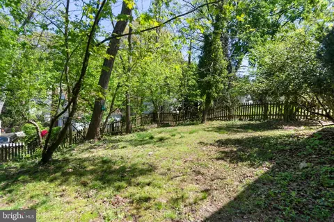 Exterior - 2305 Pickwick Rd, Baltimore, MD 21207 photo 2 of 2