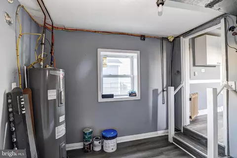 Entry Way - 2404 Puget St, Baltimore, MD 21230 photo 6 of 6