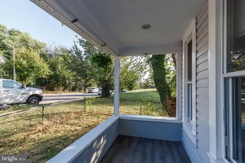 Exterior - 2404 Puget St, Baltimore, MD 21230 photo 3 of 5