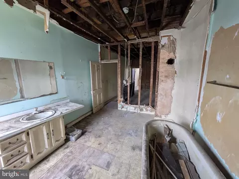 1348 James St, Baltimore, MD 21223 photo 7
