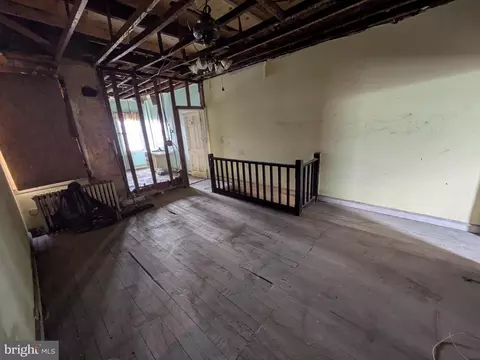 1348 James St, Baltimore, MD 21223 photo 5