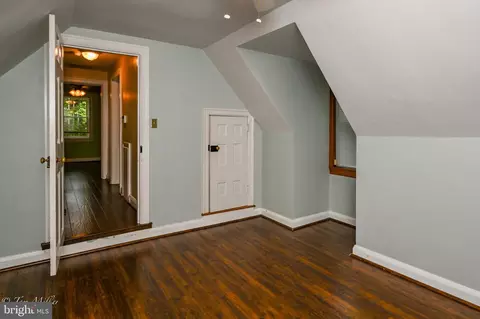 Bedroom - 5815 Lochlea Rd, Baltimore, MD 21209 photo 6 of 8