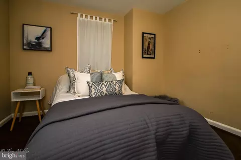 Bedroom - 5815 Lochlea Rd, Baltimore, MD 21209 photo 2 of 8