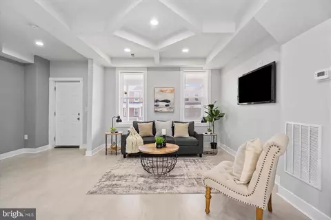 2044 Ruxton Ave, Baltimore, MD 21216