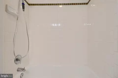 Bath - 2519 Fleet St, Baltimore, MD 21224 photo 4 of 5