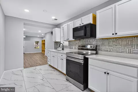 3559 4th St, Baltimore, MD 21225 photo 1