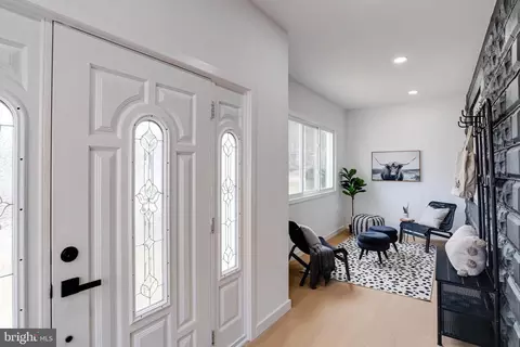 Entry Way - 5002 Eugene Ave, Baltimore, MD 21206 photo 1 of 7
