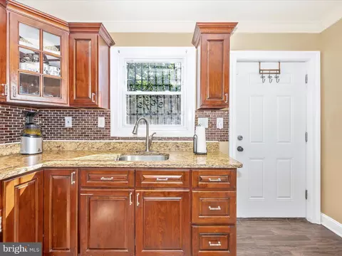 509 Wyeth St, Baltimore, MD 21230 photo 10
