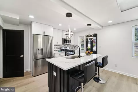 917 Reverdy Rd, Baltimore, MD 21212