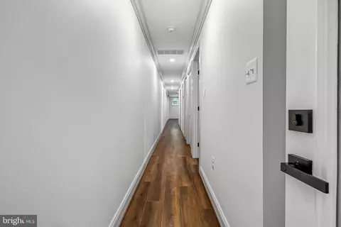 Entry Way - 205 S Gilmor St, Baltimore, MD 21223 photo 12 of 17