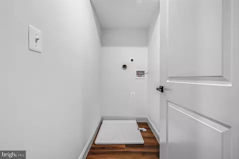 Entry Way - 205 S Gilmor St, Baltimore, MD 21223 photo 17 of 17