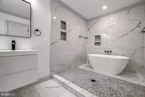 Bath - 205 S Gilmor St, Baltimore, MD 21223 photo 8 of 11