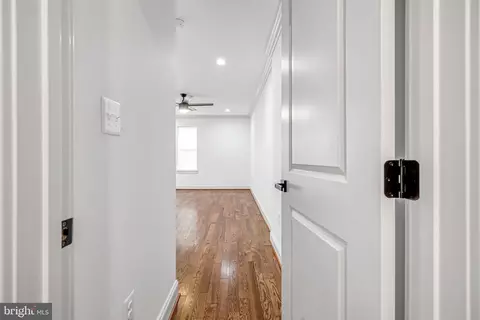 Entry Way - 205 S Gilmor St, Baltimore, MD 21223 photo 10 of 17