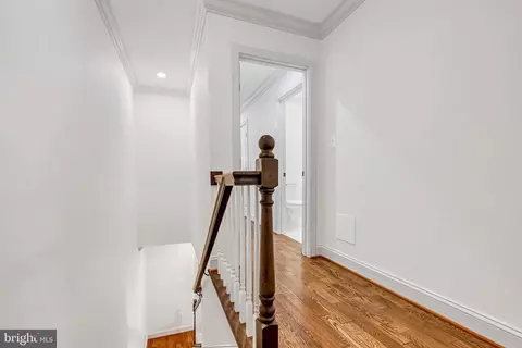 Entry Way - 205 S Gilmor St, Baltimore, MD 21223 photo 9 of 17