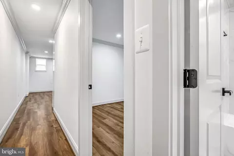 Entry Way - 205 S Gilmor St, Baltimore, MD 21223 photo 15 of 17