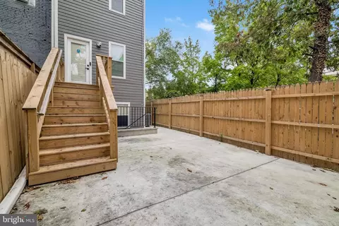 Exterior - 205 S Gilmor St, Baltimore, MD 21223 photo 2 of 4