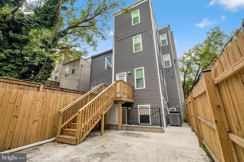 Exterior - 205 S Gilmor St, Baltimore, MD 21223 photo 3 of 4