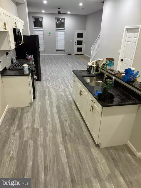 Entry Way - 1022 W Lanvale St, Baltimore, MD 21217 photo 1 of 6