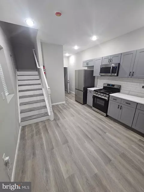 Entry Way - 1022 W Lanvale St, Baltimore, MD 21217 photo 6 of 6