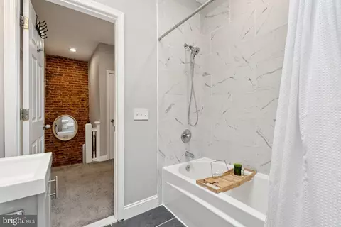 Bath - 831 E 33rd St, Baltimore, MD 21218 photo 3 of 3