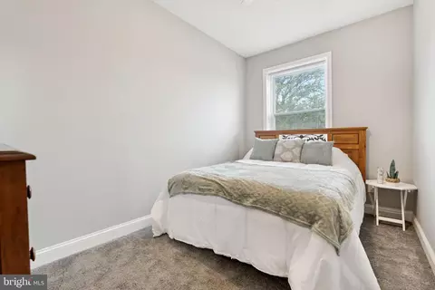 Bedroom - 831 E 33rd St, Baltimore, MD 21218 photo 4 of 5